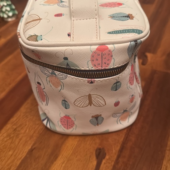OCS Designs Pastel Bug Makeup bag NWOT - Picture 2 of 4